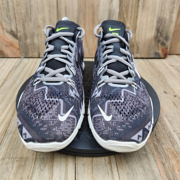 Womens Nike Free 5.0 TR size 7.5 Athletic Trainers Shoes - Picture 2 of 9